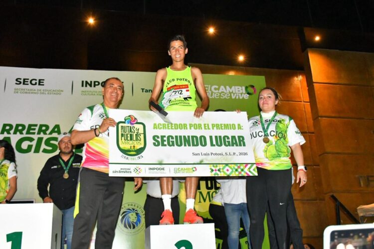 HISTÓRICA FIESTA DEPORTIVA VIVIÓ EL MAGISTERIO POTOSINO CON QUINTA CARRERA ATLÉTICA