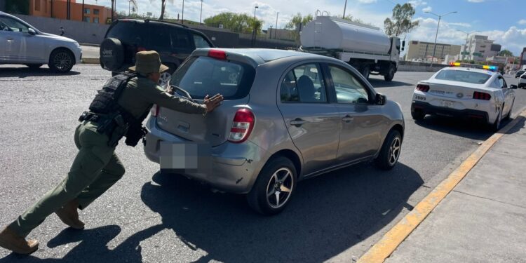 DIVISIÓN DE CAMINOS DE LA GCE INTENSIFICA VIGILANCIA Y PROXIMIDAD SOCIAL EN CARRETERAS POTOSINAS