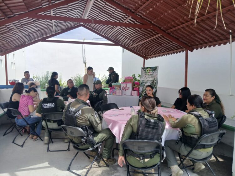 GUARDIA CIVIL ESTATAL RECONOCE EL COMPROMISO Y VOCACIÓN DE LAS MADRES TRABAJADORAS
