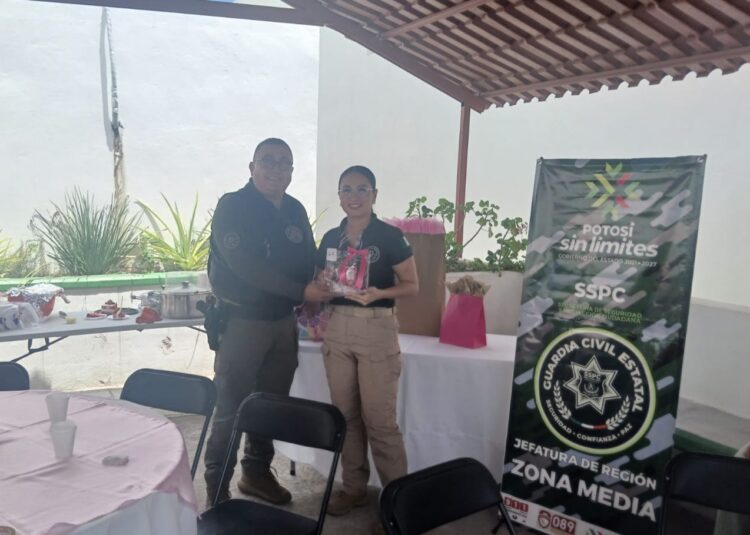 GUARDIA CIVIL ESTATAL RECONOCE EL COMPROMISO Y VOCACIÓN DE LAS MADRES TRABAJADORAS