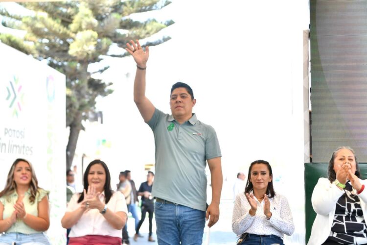 TODO EL APOYO A VILLA DE POZOS: GOBERNADOR ENTREGA NUEVAS OBRAS