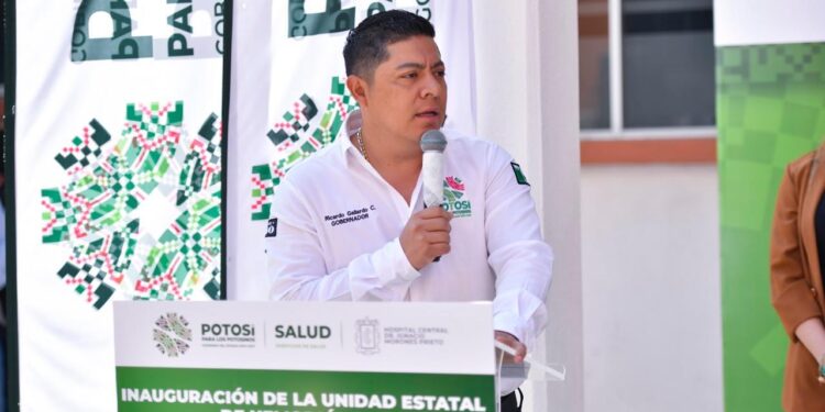 RICARDO GALLARDO IMPULSA SALUD CON UNIDADES DE HEMODIÁLISIS GRATUITAS