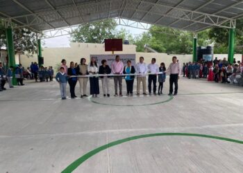 PRESIDENCIA DE VILLA DE REYES ABANDERA A DEPORTISTAS Y ENTREGA ESPACIO REHABILITADO EN EX HACIENDA DE GOGORRÓN