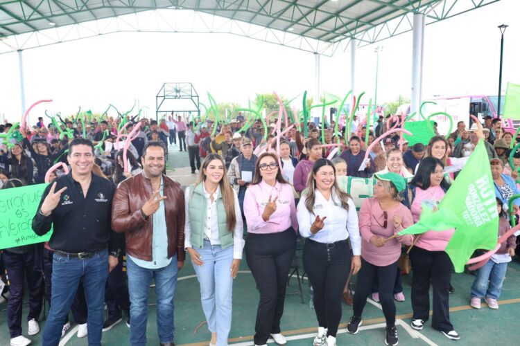 GOBIERNO ESTATAL ACERCA SERVICIOS DE SALUD CON MUÉVETE SEGURA EN TIERRA NUEVA