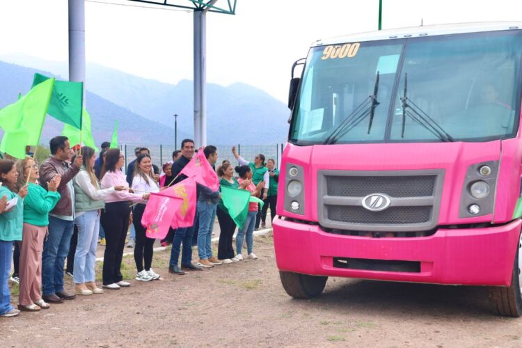 GOBIERNO ESTATAL ACERCA SERVICIOS DE SALUD CON MUÉVETE SEGURA EN TIERRA NUEVA