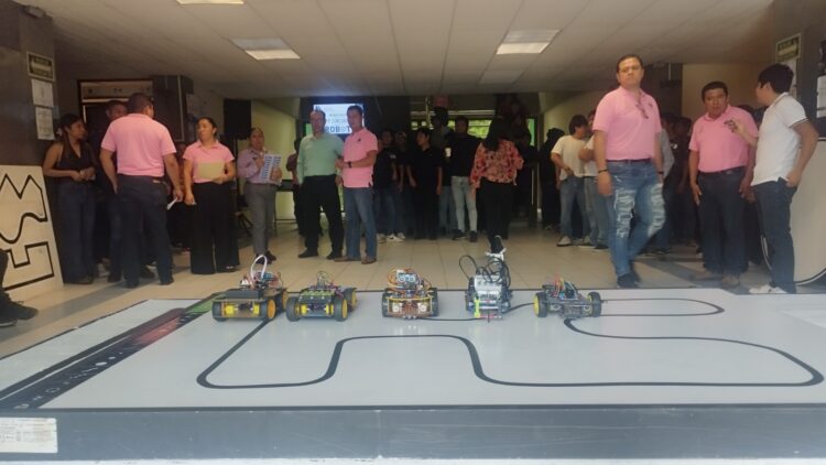 INSTITUTO TECNOLÓGICO SUPERIOR DE TAMAZUNCHALE REALIZA CONCURSO DE ROBÓTICA