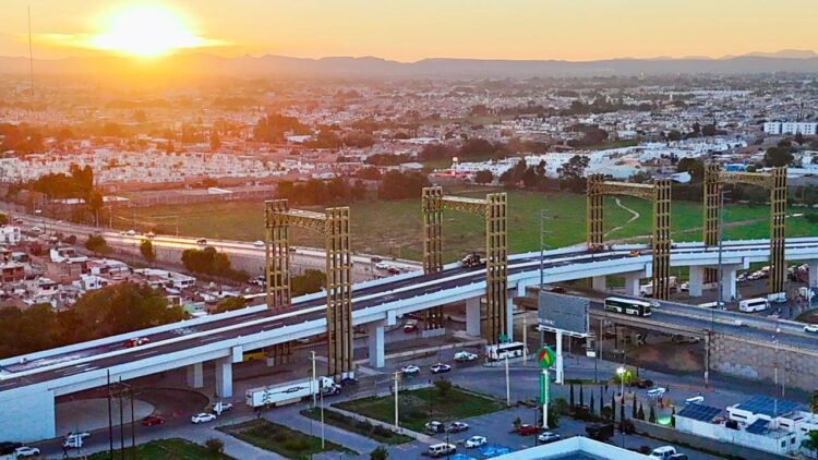 RICARDO GALLARDO REFUERZA MOVILIDAD METROPOLITANA CON NUEVO MEGA PUENTE VEHÍCULAR