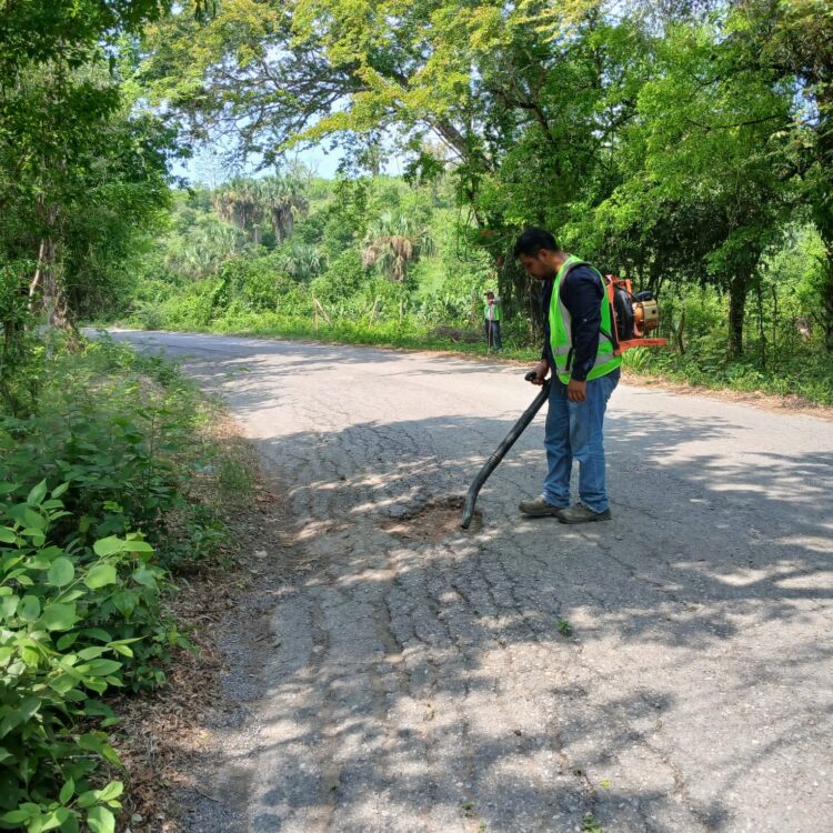 GOBIERNO ESTATAL LLEVA “ENCHULANDO TU COMUNIDAD” A SAN MARTÍN CHALCHICUAUTLA