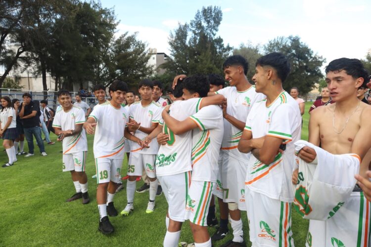 SAN LUIS POTOSÍ CONSIGUE PRIMER LUGAR EN EL FÚTBOL FEMENIL Y VARONIL