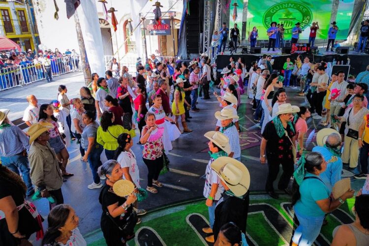 RÉCORD GUINNESS DEL HUAPANGO EN XILITLA GENERÓ DERRAMA HISTÓRICA DE 20 MILLONES DE PESOS