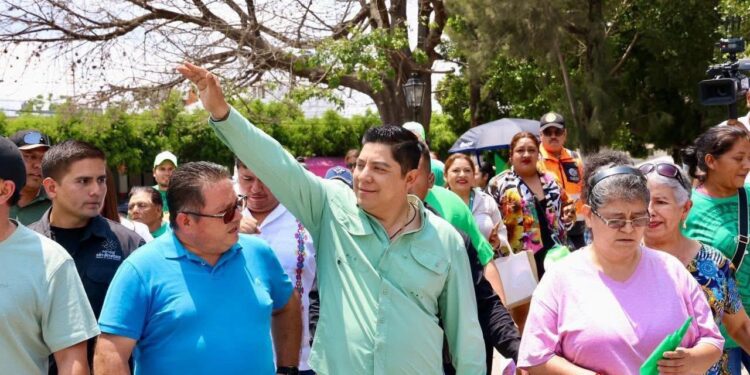 RICARDO GALLARDO IMPULSA CRECIMIENTO DE INGRESOS Y SALARIOS EN COMERCIO POTOSINO