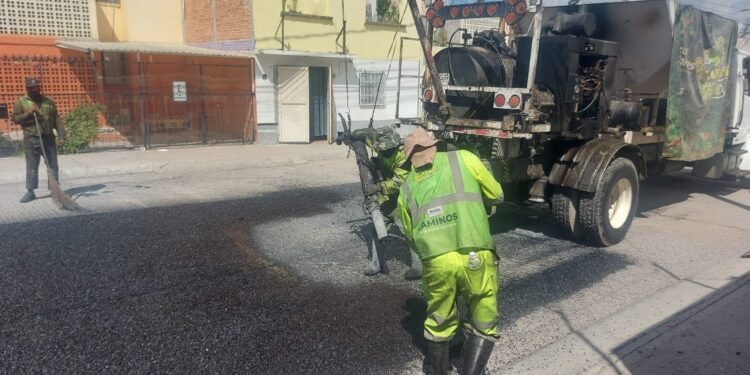 GOBIERNO ESTATAL LLEVA ENCHÚLAME LA COLONIA A INFONAVIT MORALES Y SAN LUIS REY