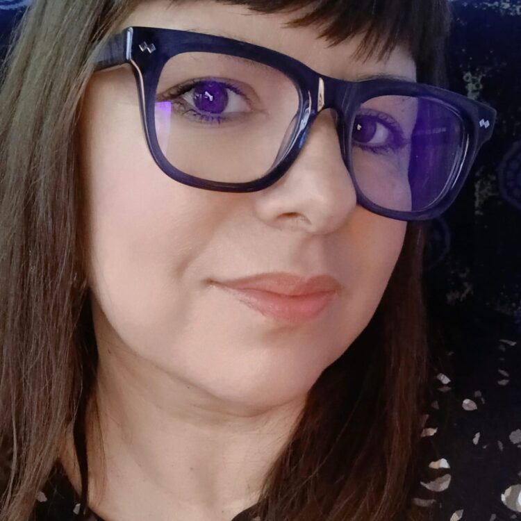 PRESENTARÁN LA NOVELA GLITCH DE JEANNE KAREN EN LA CASA DEL POETA RAMÓN LÓPEZ VELARDE