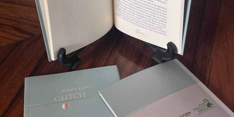 PRESENTARÁN LA NOVELA GLITCH DE JEANNE KAREN EN LA CASA DEL POETA RAMÓN LÓPEZ VELARDE
