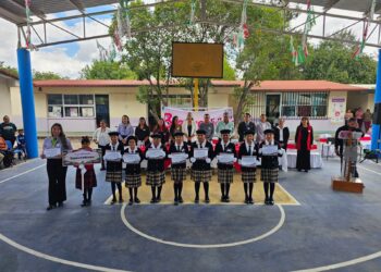 DEMOSTRACIÓN DE ESCOLTAS FORTALECE EL RESPETO A LOS SÍMBOLOS PATRIOS EN VILLA DE REYES