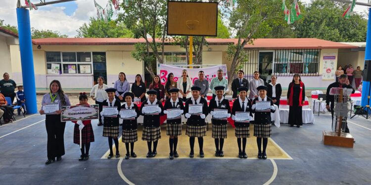 DEMOSTRACIÓN DE ESCOLTAS FORTALECE EL RESPETO A LOS SÍMBOLOS PATRIOS EN VILLA DE REYES