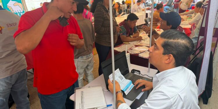 INTERAPAS acerca sus servicios a las familias durante la “Feria de Paz” en Los Arbolitos.