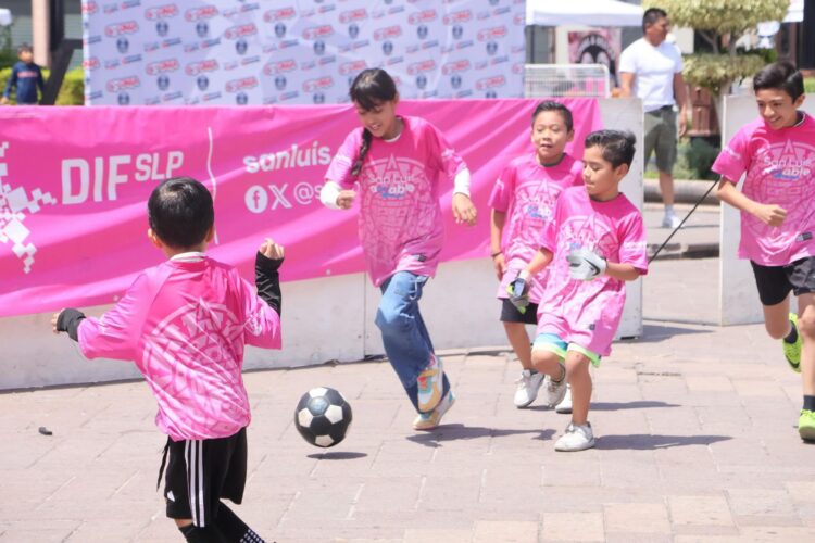 Con gran emoción y participación, se realizó la gran final del torneo “Golpara” del Gobierno de la Capital en Plaza del Carmen