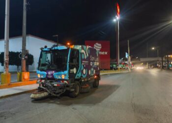Gobierno de la Capital realiza labores de limpieza en diversas vialidades