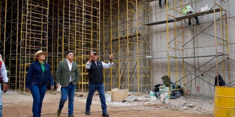 PASO INFERIOR DE CIRCUITO POTOSÍ Y AV DE LAS TORRES  QUEDARÁ LISTO PARA FENAPO