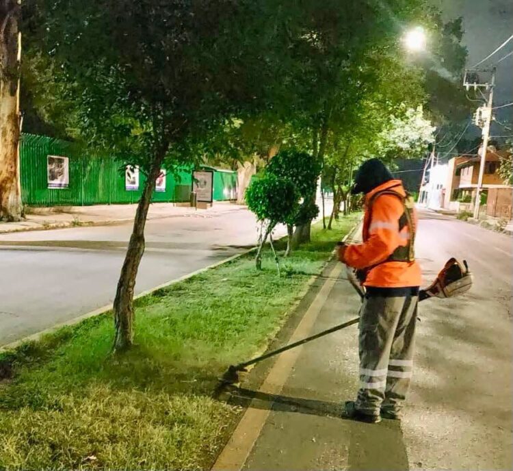 Gobierno de la Capital realiza labores de limpieza en avenidas
