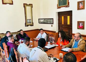 CECCE ACERCA LA CERTIFICACIÓN POLICIAL A LOS MUNICIPIOS