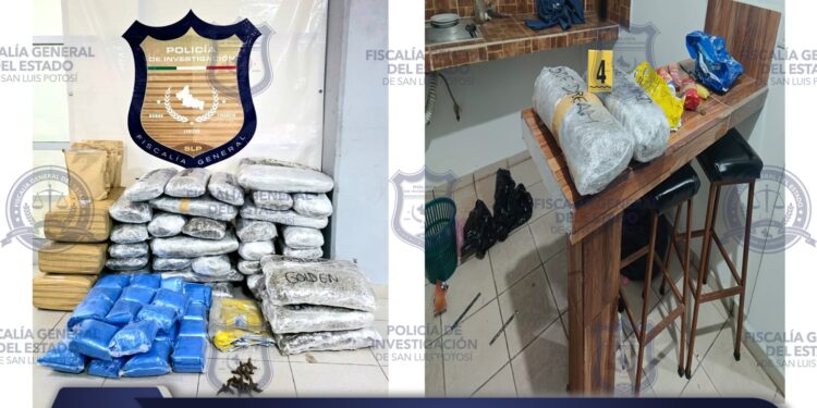 FISCALÍA POTOSINA ASEGURA PAQUETES CON PRESUNTA DROGA EN CATEO EN CIUDAD VALLES