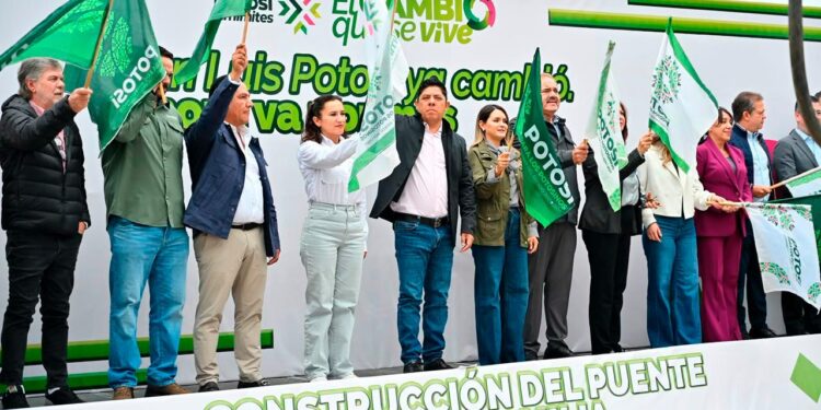 EL GOBERNADOR RICARDO GALLARDO ARRANCA LA CONSTRUCCIÓN DEL PUENTE DE LA FAMILIA