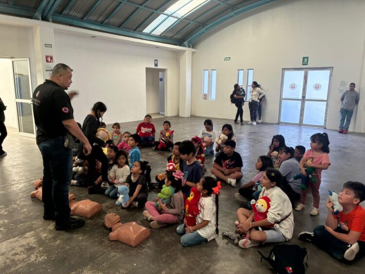 Gobierno de la Capital impulsa la cultura de la prevención: Escuadrón del Bienestar Infantil se capacita en primeros auxilios