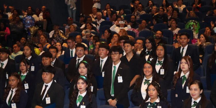 SEER CONCLUYE EL CICLO ESCOLAR 2025-2026 CON MILES DE EGRESADOS