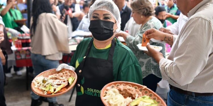 EL GOBERNADOR RICARDO GALLARDO LLEVA EL SABOR Y TRADICIÓN CON EL DÍA DE LA GARNACHA EN FENAPO 2026