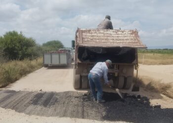Con mejoramiento de la carretera Bocas-González responde el Gobierno de San Luis Capital y la delegación