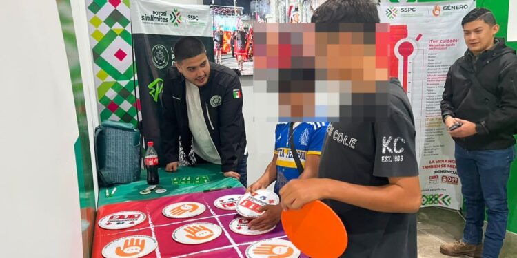 STAND DE SEGURIDAD EN FENAPO 2026 ACERCA LA PREVENCIÓN A LAS FAMILIAS POTOSINAS