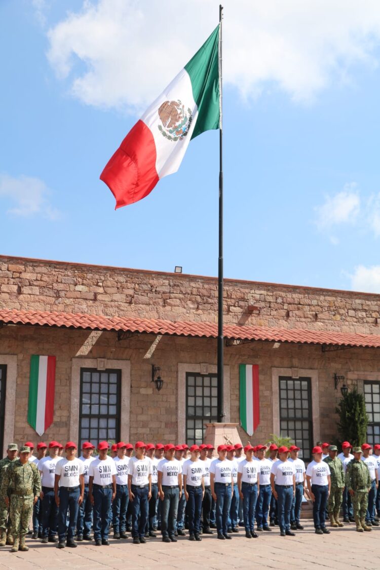 NUEVAS GENERACIONES INICIAN FORMACIÓN EN EL SERVICIO MILITAR NACIONAL