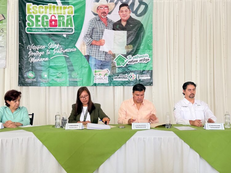 FAMILIAS DE CHARCAS AVANZAN EN REGULARIZACIÓN DE SUS PROPIEDADES