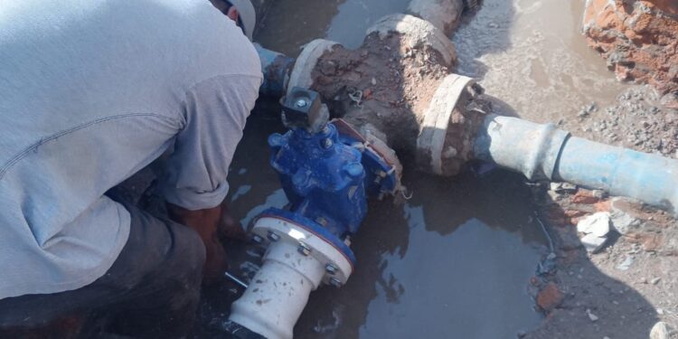 Nuevas conexiones de agua mejoran el suministro en la colonia Pedroza