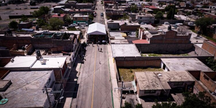 GOBIERNO DEL ESTADO ENTREGA MODERNIZADA CALLE JULIÁN CARRILLO EN LA COLONIA TEPEYAC