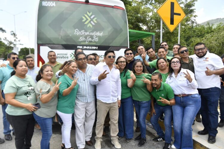 EL GOBERNADOR RICARDO GALLARDO ENTREGA MÁS  INFRAESTRUCTURA EDUCATIVA EN LA HUASTECA POTOSINA
