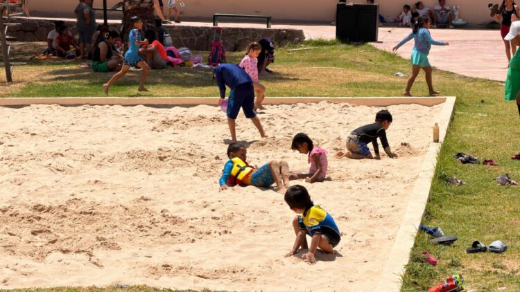 DINOASIS AQUA PARK INVITA A DISFRUTAR LAS ÚLTIMAS DOS SEMANAS DE VACACIONES