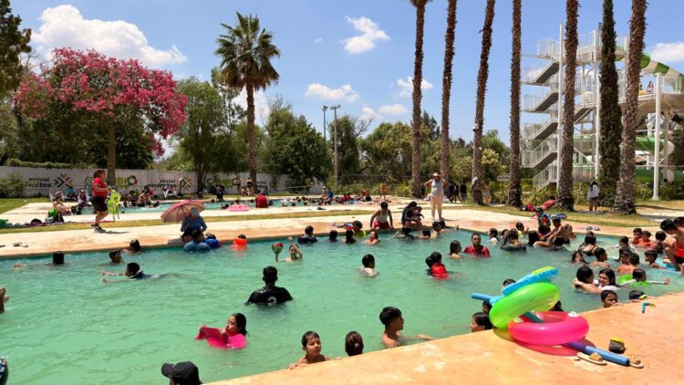 DINOASIS AQUA PARK INVITA A DISFRUTAR LAS ÚLTIMAS DOS SEMANAS DE VACACIONES