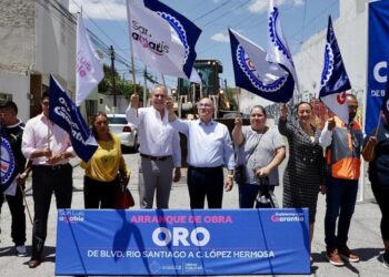 Enrique Galindo pone en marcha renovación de calle Oro, en la tradicional zona de Morales