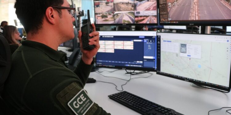 GCE DETIENE A OBJETIVO PRIORITARIO VINCULADO CON ROBOS A TIENDAS DE CONVENIENCIA EN LA CAPITAL