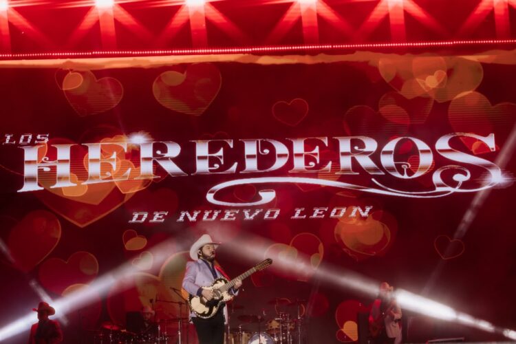 LABERINTO Y HEREDEROS DE NUEVO LEÓN PONEN A BAILAR SIN LÍMITES EL FORO DE FENAPO 2026