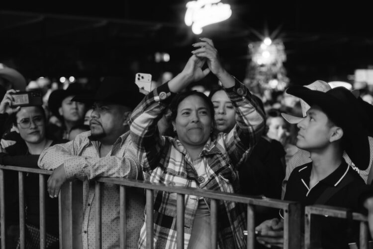 LABERINTO Y HEREDEROS DE NUEVO LEÓN PONEN A BAILAR SIN LÍMITES EL FORO DE FENAPO 2026