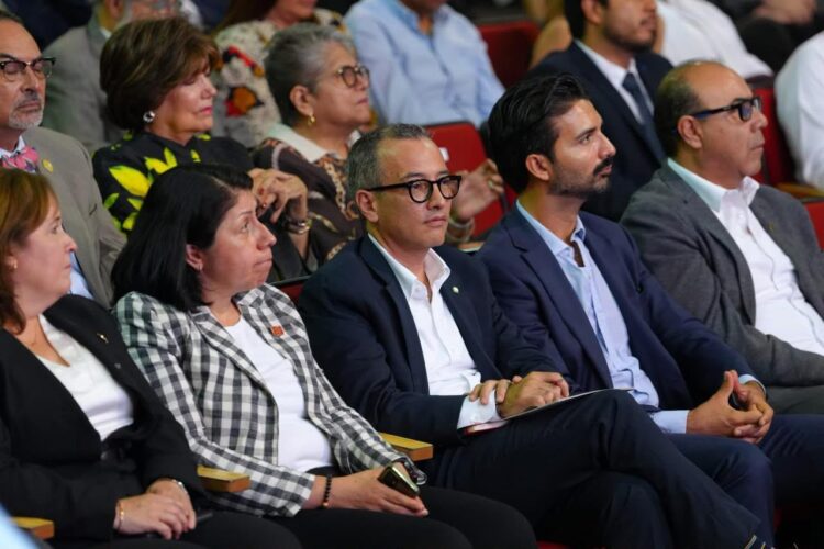 SAN LUIS POTOSÍ PARTICIPA EN DEBATE NACIONAL SOBRE USO DE CELULARES EN ESCUELAS