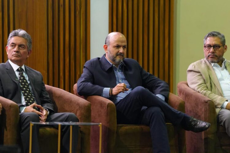 SAN LUIS POTOSÍ PARTICIPA EN DEBATE NACIONAL SOBRE USO DE CELULARES EN ESCUELAS