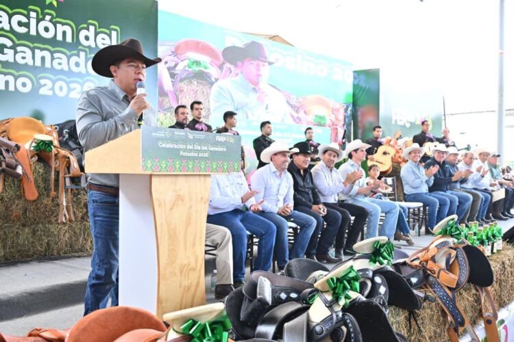 RICARDO GALLARDO CELEBRA EL DÍA DEL GANADERO POTOSINO Y REFRENDA SU RESPALDO AL SECTOR