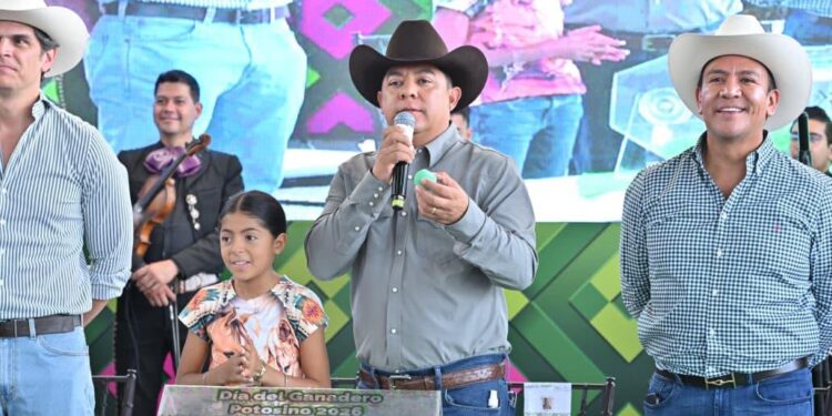 RICARDO GALLARDO CELEBRA EL DÍA DEL GANADERO POTOSINO Y REFRENDA SU RESPALDO AL SECTOR
