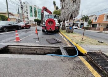 Coadyuva la Dirección de Agua de la Capital en acciones preventivas para evitar inundaciones