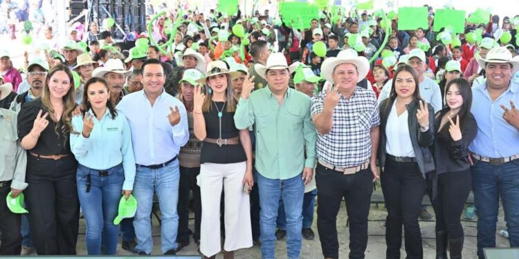 OBRAS ACERCAN MOVILIDAD Y DESARROLLO A LAS CUATRO REGIONES